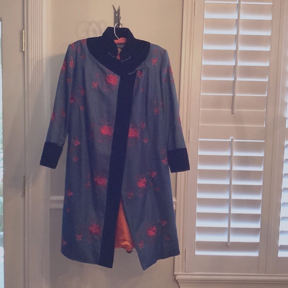 Shanghai Tang Jackets & Blazers - Shanghai Tang Ladies Denim Embroidered Coat Size 10